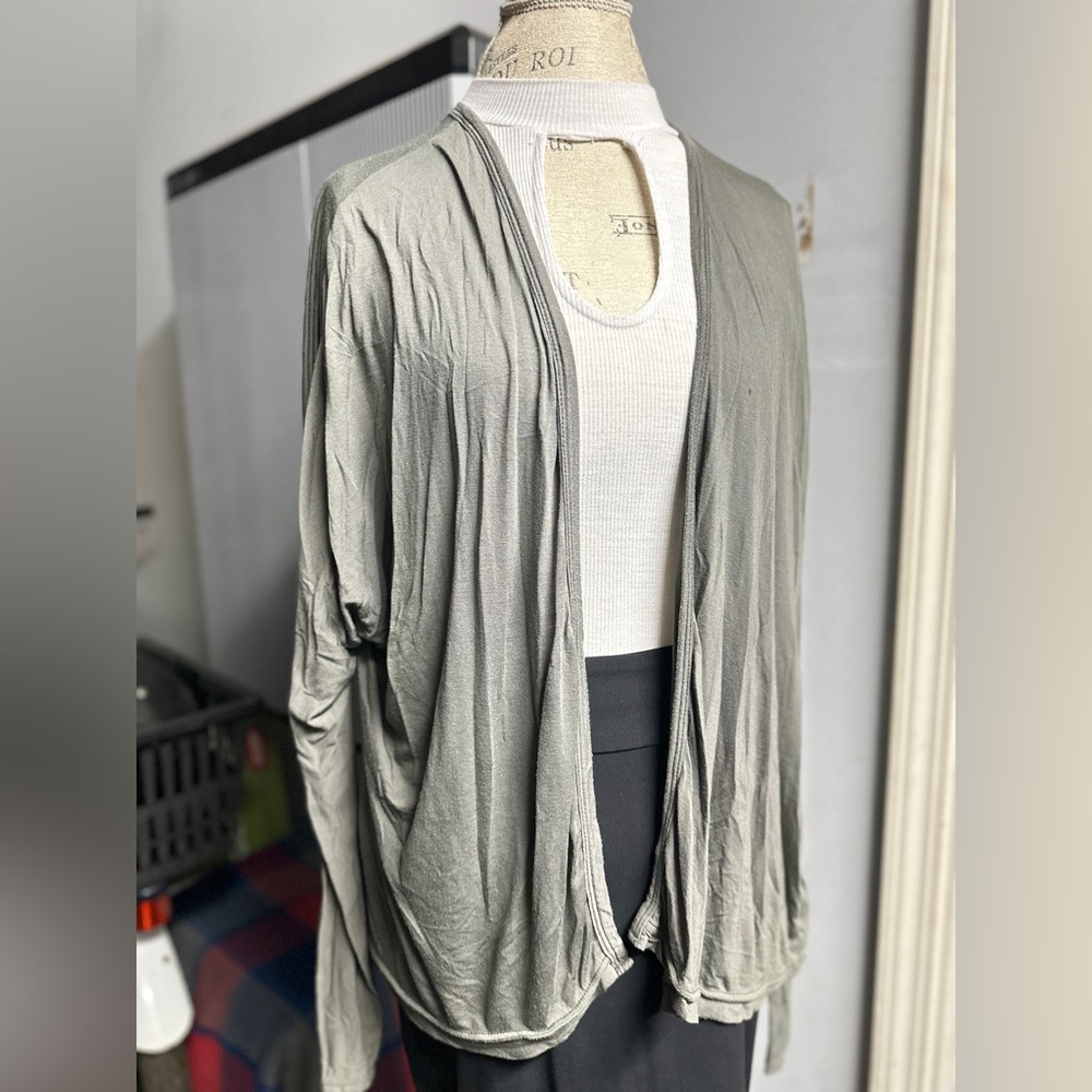 Brandy Melville Gray Open-Front Blazer